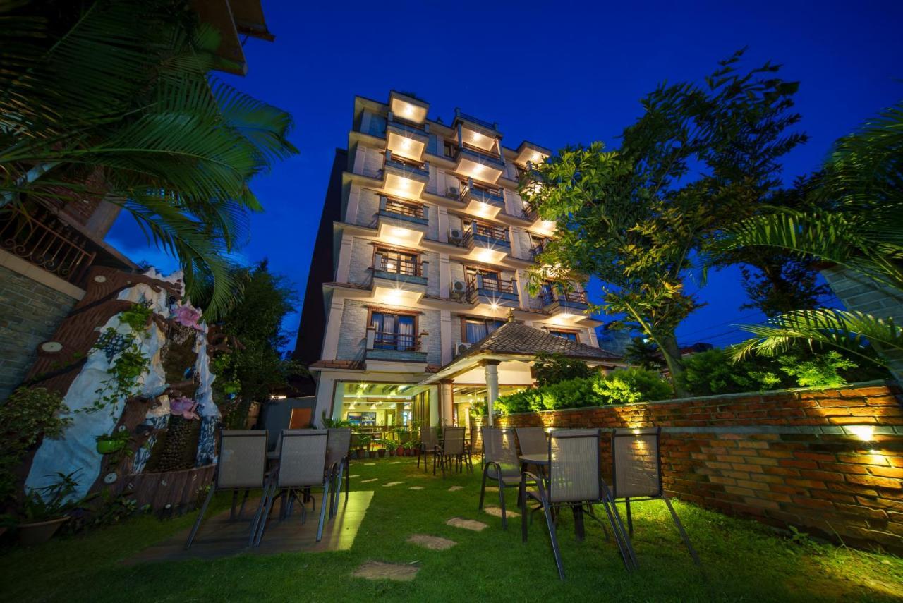 Kumari Star Inn Pokhara Extérieur photo