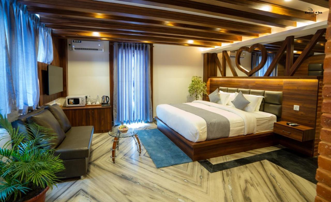 Kumari Star Inn Pokhara Extérieur photo